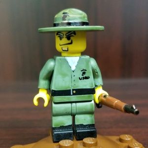 Meet your Posher, Leon